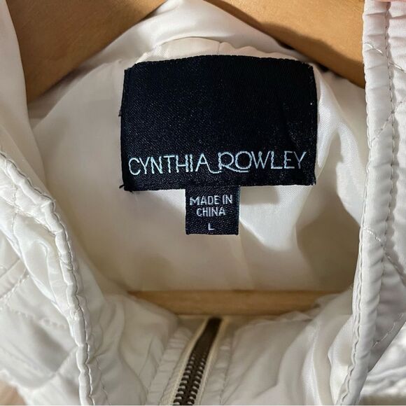 Cynthia Rowley Ivory Quilted Vest size Large - Picture 7 of 7